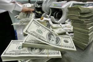 Подорожание доллара может вызвать галопирующую инфляцию, - банкир