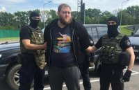 Известного спортсмена, осужденного за убийство байкера, задержали в кинотеатре после побега из психбольницы