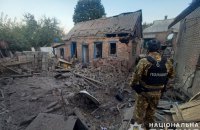 Окупанти обстріляли 12 населених пунктів Донеччини: двоє загиблих