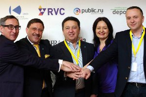 Фельдман учреждает в Давосе международную премию за развитие толерантности