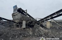 Нацполіція повідомила нову підозру у справі про незаконне видобування 105 тис. тонн корисних копалин 