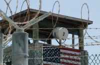В США арестованы четверо подозреваемых в передаче контрабанды в тюрьму