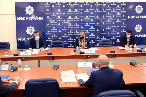 МВД изучает возможность создания открытого реестра домашних насильников