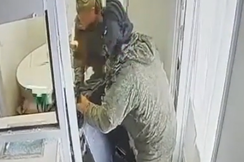 Появилось видео мародерства российских оккупантов 
