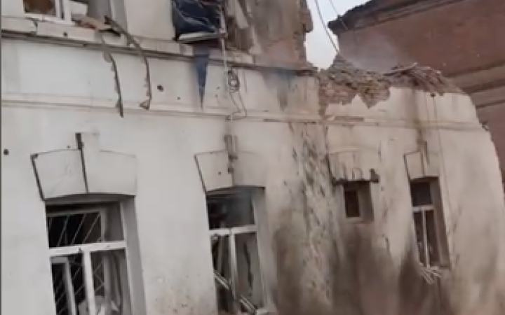 Росія обстріляла музей Купʼянська. Загинули двоє, ще 10 поранені (оновлено)