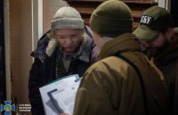 У Києві затримали чоловіка за підозрою у “злитті” ворогу інформації щодо оборони столиці на початку вторгнення