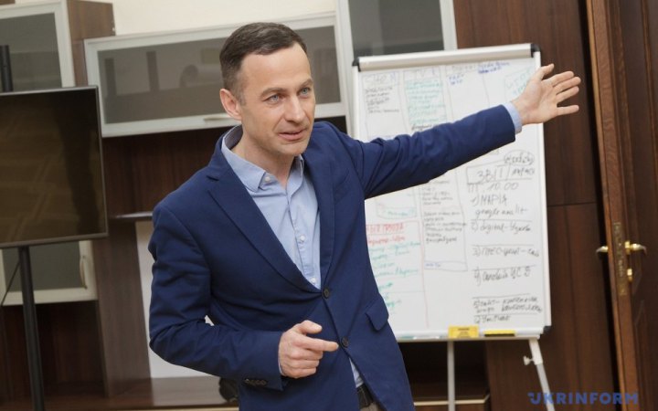 Комісія з журналістської етики виключила зі свого складу ексочільника Укрінформу Мацуку