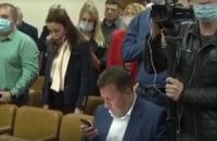 Нардеп Яценко, який повернувся до "Батьківщини", не встав під час виконання гімну України в Уманській міськраді 