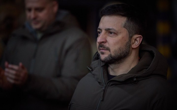 Зеленський закликав підтримати Бахмут і українських захисників, які тримаються проти "найбільш божевільних російських ударів"