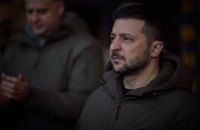 Зеленський закликав підтримати Бахмут і українських захисників, які тримаються проти "найбільш божевільних російських ударів"