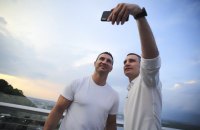 Трамп, Дубінський і TikTok: життя та смерть українських політиків у соціальних медіа