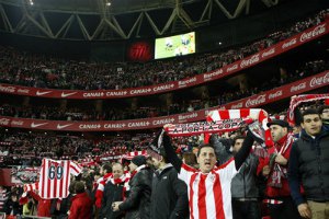 "Барселона" потерпела второе поражение подряд, Бэйл задвигает Роналду