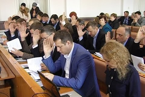 Рада ввела поименное голосование в местных советах