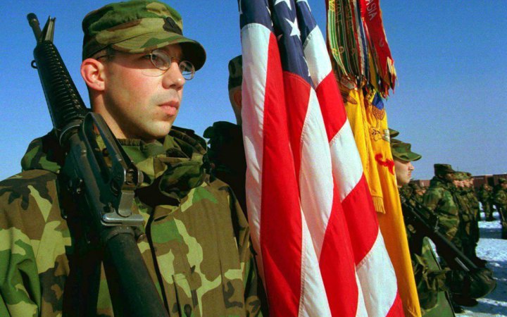 AP: армія США бореться з нестачею кадрів і вимушена скоротити чисельність сил на 5%
