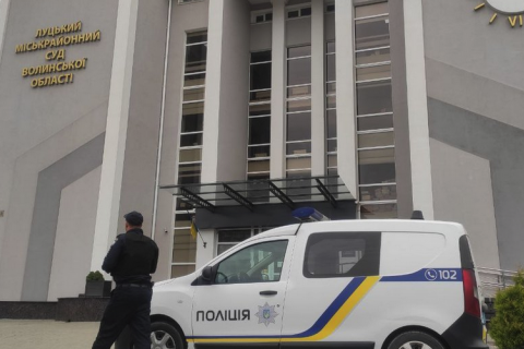 Підозрюваний у ​зґвалтуванні втік із суду в Луцьку