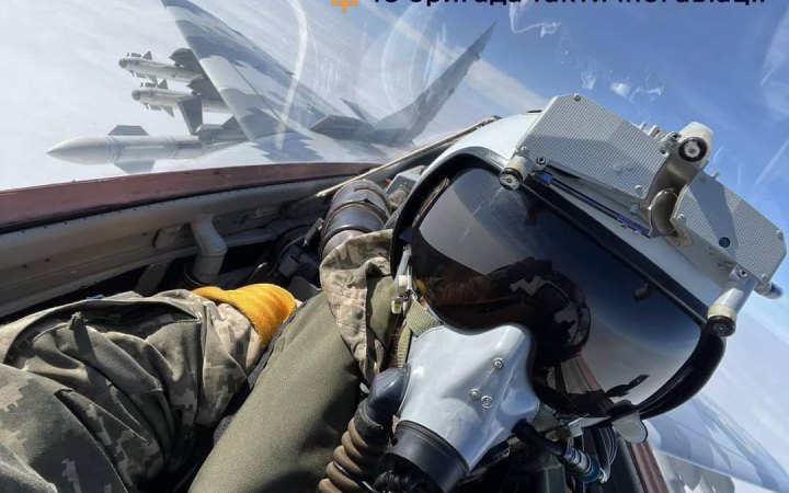 Українська авіація вдарила по 6 районах зосередження окупантів, ракетники і артилерія уразили ще 5, - Генштаб