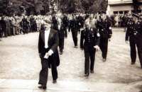 Трудно быть пацифистом
