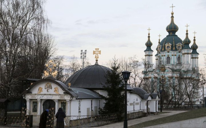 Судове засідання у справі храму-МАФу біля Десятинної церкви перенесли на тиждень