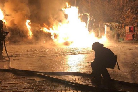 На АЗС в Харьковской области произошел взрыв, сгорели два грузовика