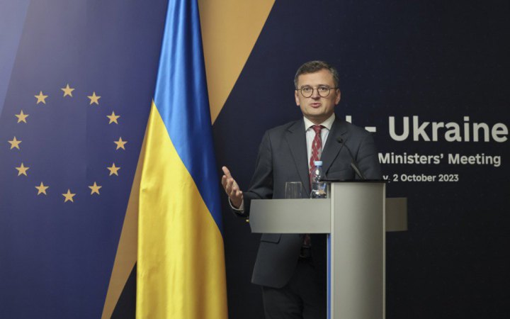 Дмитро Кулеба бойкотуватиме міністерську зустріч ОБСЄ через присутність Лаврова. До нього приєднаються країни Балтії