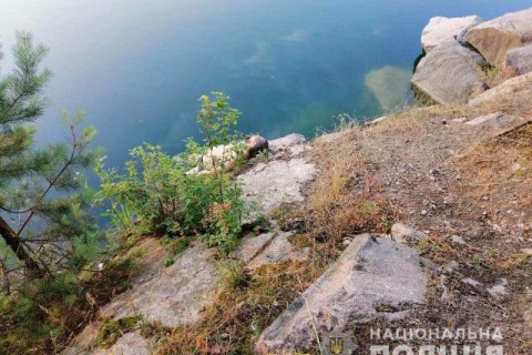В Киевской области в карьере утонул священник вместе с четырехлетней дочерью