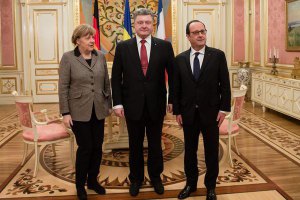 Порошенко отметил важность возобновления соцвыплат на Донбассе 