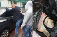Чиновника Госслужбы ветеранов поймали на взятке 230 тысяч гривен