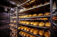 У Київській області через обстріли виникла пожежа на виробництві хліба