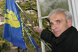 Во Львове люди Тягнибока захватили ТИК Львова