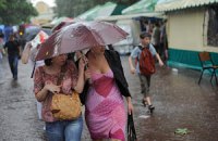 Завтра в Киеве местами грозы, до +23