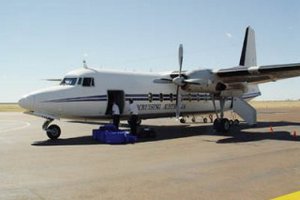 Самолет врезался в жилой дом в Индонезии