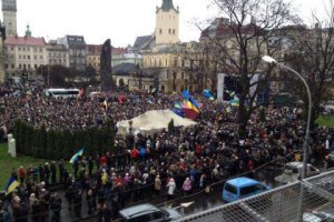 20 тыс. студентов на евромайдане во Львове станцевали гарлем-шейк