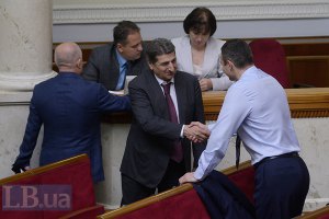 Депутаты не стали заниматься выборами в проблемных округах