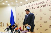 У ДБР підтвердили незаконну втечу ексголови Конституційного Суду Олександра Тупицького за кордон