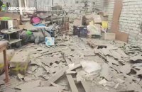 Внаслідок чергового удару по Херсону поранення отримали двоє дітей та жінка