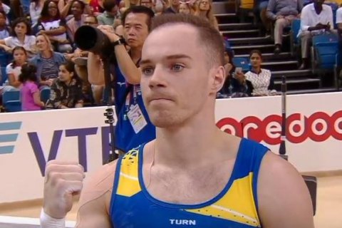 Верняев выиграл "серебро" ЧМ на брусьях