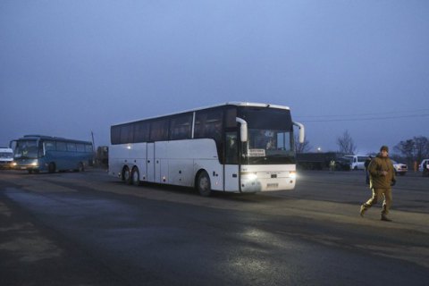 Боевики освободили 12 украинских военных