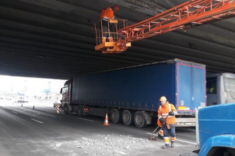 В Киеве дополнительно обследуют мосты на предмет аварийности 