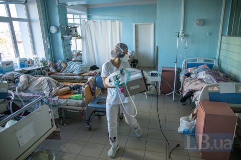 Нова хвиля ковіду в Україні може початися навесні, – президент України