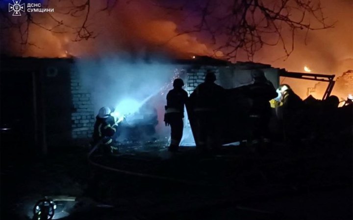 Окупанти атакували Шосткинську громаду Сумщини дронами і КАБами: троє цивільних постраждали