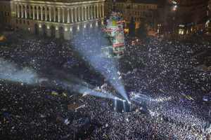 В оппозиции насчитали 2 млн человек на Майдане в новогоднюю ночь