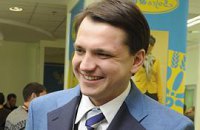 Павленко: раз в году мужчина обязан дарить цветы
