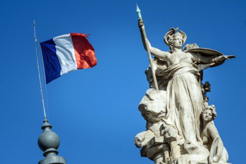Во Франции обнародовали новое анонимное письмо к властям с предостережением о "гражданской войне"