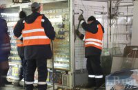 В подземном переходе возле метро "Майдан Независимости" начали сносить киоски