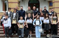 Кіберполіцейські відзначили школярів, як повідомили про спроби вербування ФСБ Росії