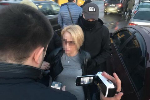 СБУ сообщила о подозрении чиновнице поссовета, получившей взятку в виде автомобиля