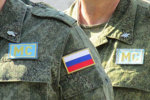 Росія продовжує стягувати війська до кордону України, - CNN
