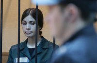 Толоконникова намерена возобновить голодовку