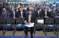 Лавринович: ей Богу, ни один красный флаг не разворачивался