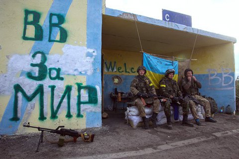 За сутки боевики стреляли на Донбассе 21 раз